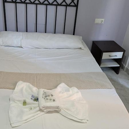 Hostal Europa Таррагона Экстерьер фото