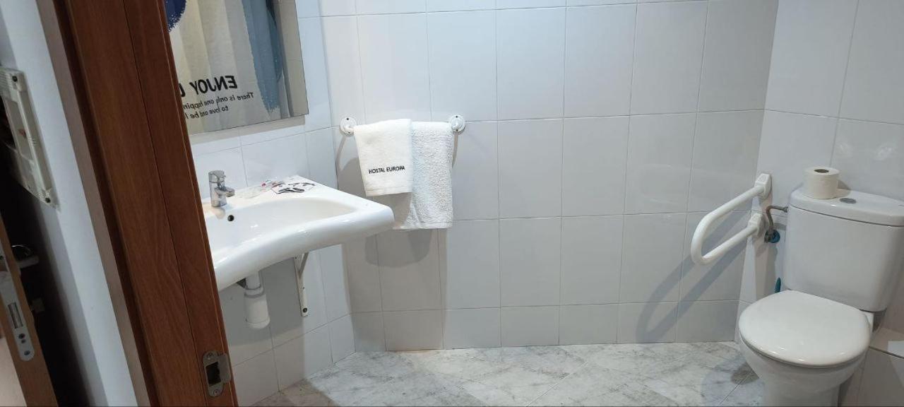 Hostal Europa Таррагона Экстерьер фото