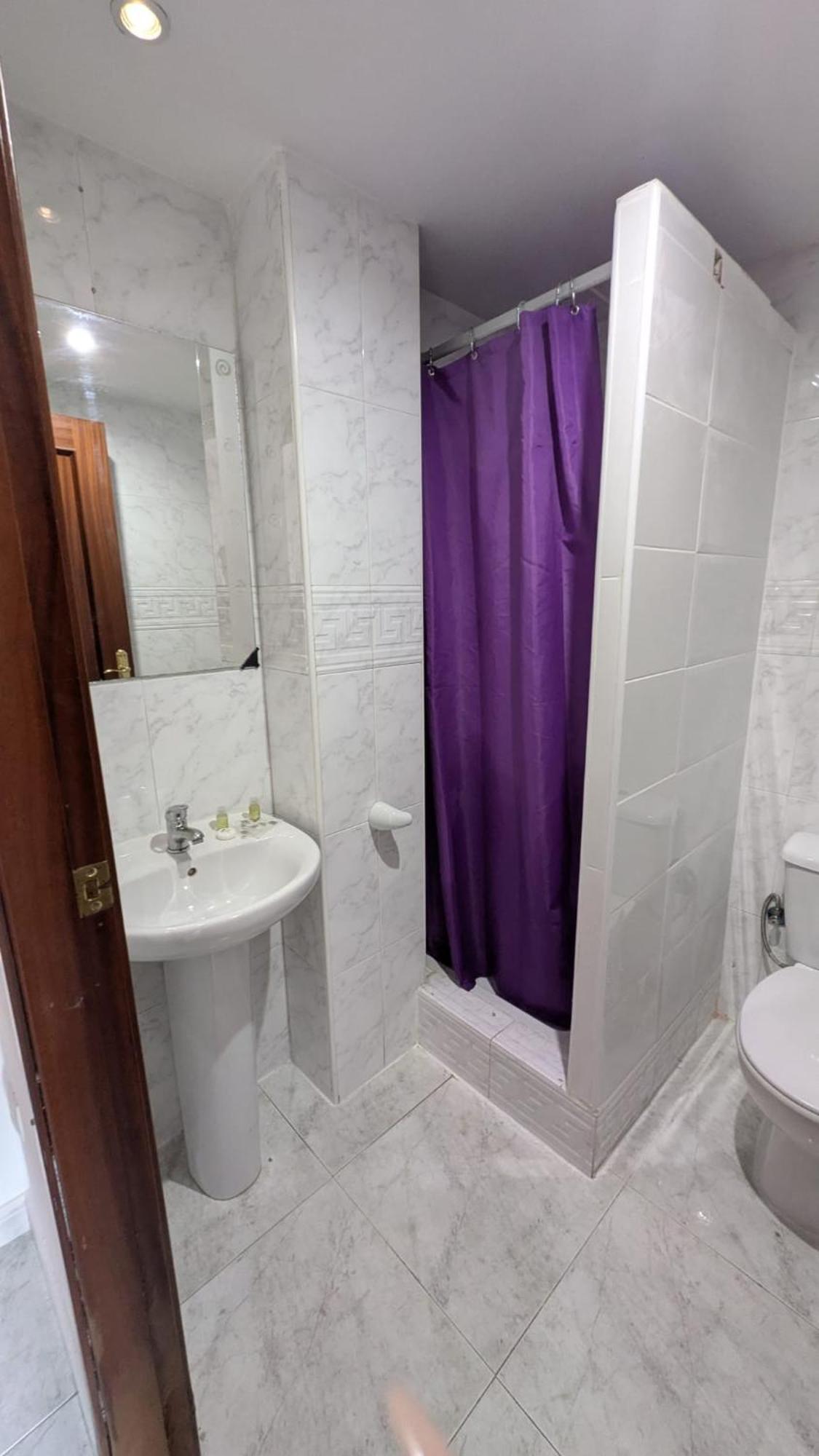 Hostal Europa Таррагона Экстерьер фото