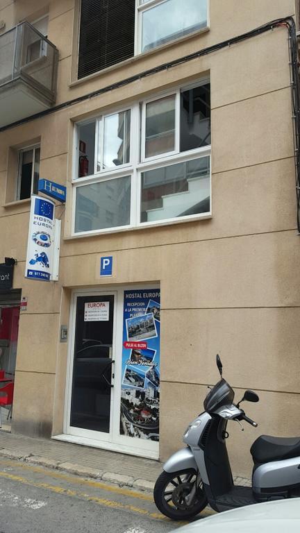 Hostal Europa Таррагона Экстерьер фото